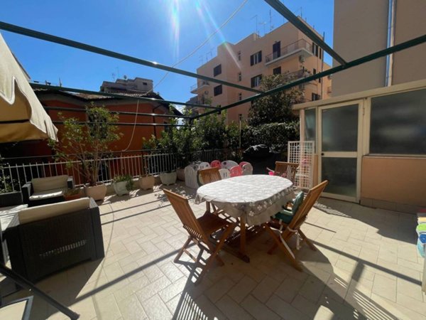 appartamento in vendita a Roma in zona Appio Latino