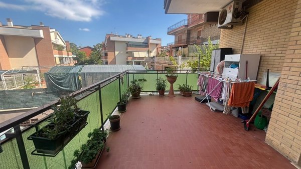 appartamento in vendita a Roma in zona Palmarola