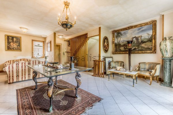 casa indipendente in vendita a Roma in zona Magliana Vecchia