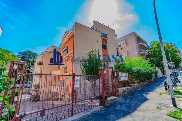 appartamento in vendita a Roma in zona Della Vittoria