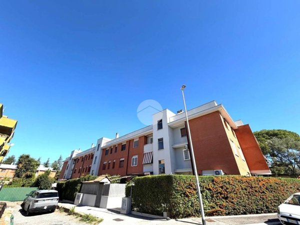 appartamento in vendita a Roma in zona Ponte Mammolo