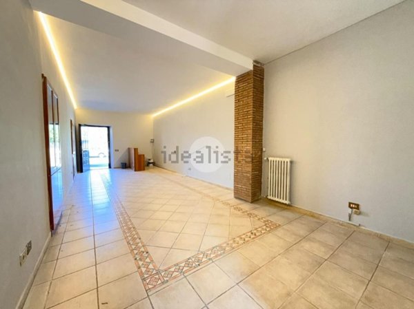 appartamento in vendita a Roma in zona Finocchio