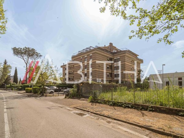 appartamento in vendita a Roma in zona Sette Bagni