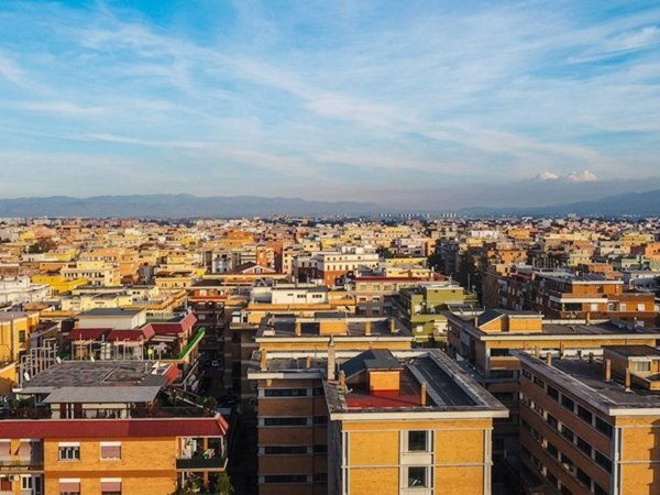appartamento in vendita a Roma in zona Prenestino-Centocelle