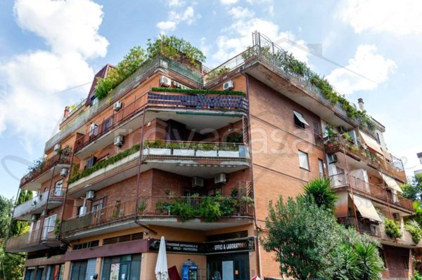 appartamento in vendita a Roma in zona Tuscolano