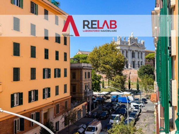 appartamento in vendita a Roma in zona Appio Latino