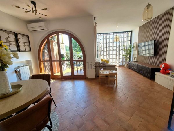 casa indipendente in vendita a Roma in zona Pantan Monastero