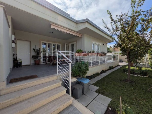 casa indipendente in vendita a Roma in zona Infernetto