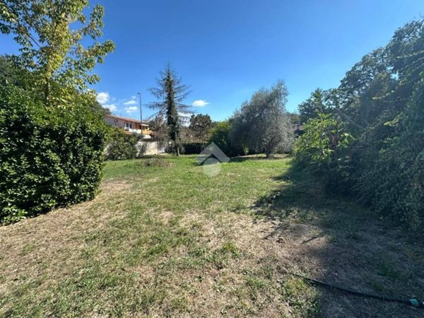terreno in vendita a Roma in zona Valle Santa