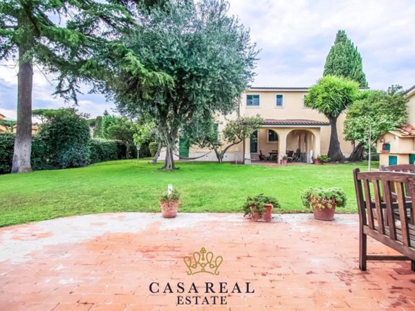 casa indipendente in vendita a Roma in zona Infernetto