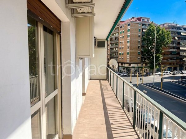appartamento in vendita a Roma in zona Portuense