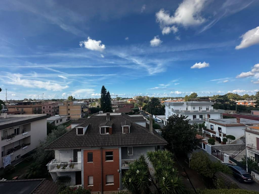 appartamento in vendita a Roma in zona Dragona/Bagnoletto