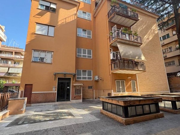 appartamento in vendita a Roma in zona Primavalle