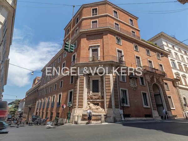 appartamento in vendita a Roma in zona Ludovisi/Sallustiano