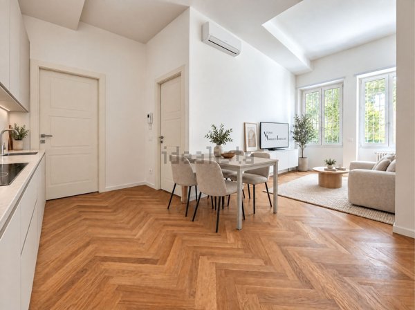 appartamento in vendita a Roma in zona Ardeatino