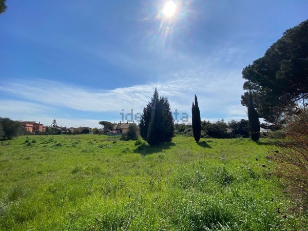 terreno in vendita a Roma in zona Dragona/Bagnoletto