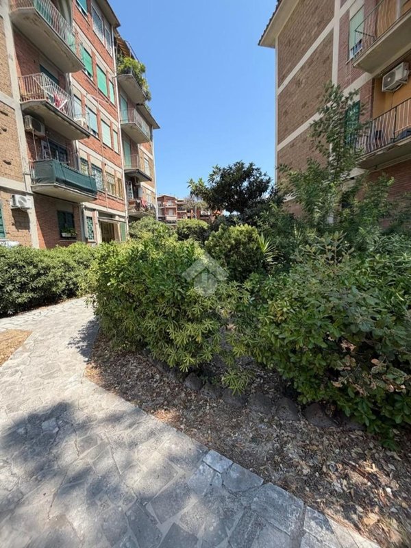 appartamento in vendita a Roma in zona Ostia