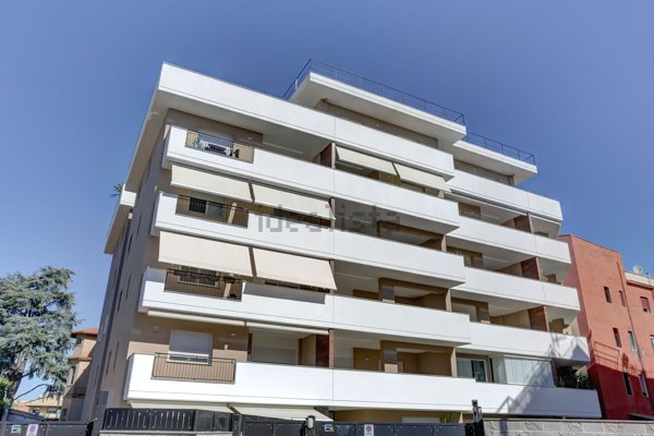 appartamento in vendita a Roma in zona Alessandrino