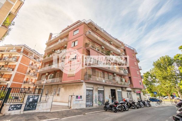 appartamento in vendita a Roma in zona Nomentano