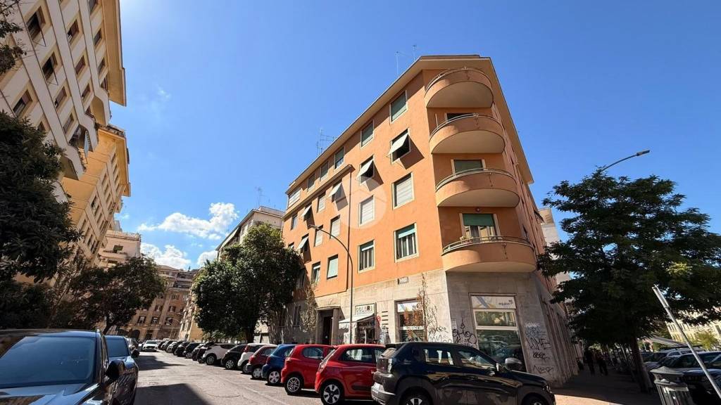 appartamento in vendita a Roma in zona Tuscolano