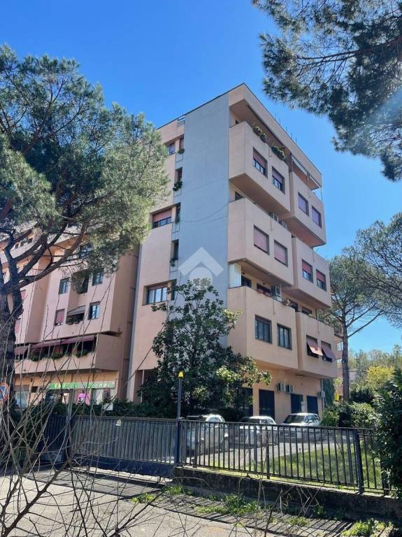 appartamento in vendita a Roma in zona Ardeatino