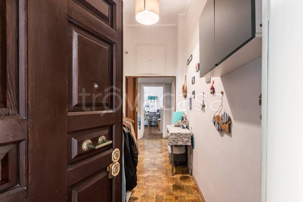 appartamento in vendita a Roma in zona Ostiense
