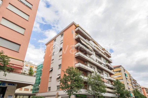 appartamento in vendita a Roma in zona Appio Latino