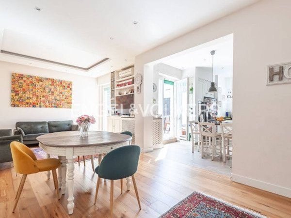 appartamento in vendita a Roma in zona Appio Latino