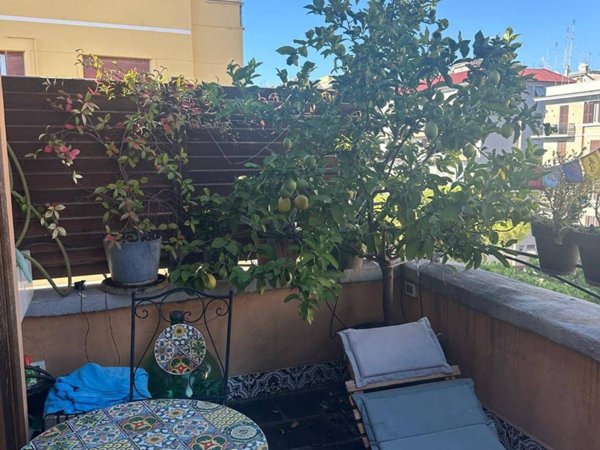appartamento in vendita a Roma in zona Appio Latino