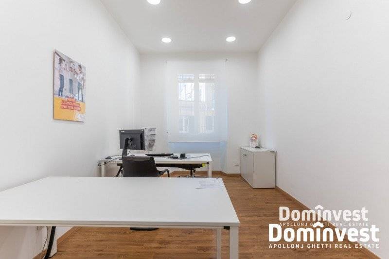 ufficio in vendita a Roma in zona Castro Pretorio