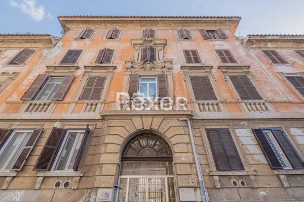 appartamento in vendita a Roma in zona Ostiense