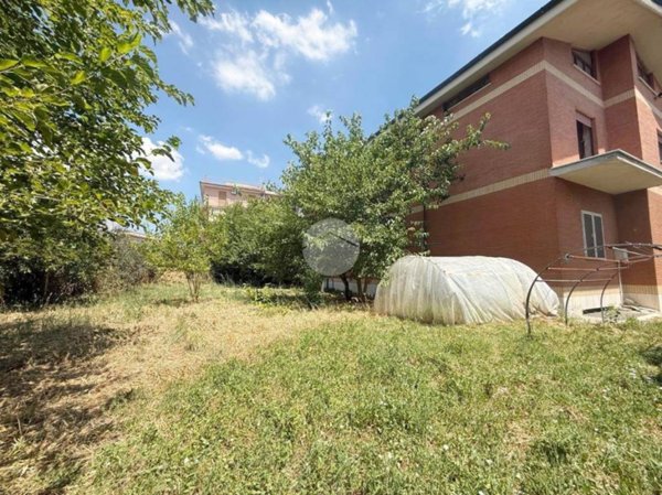 appartamento in vendita a Roma in zona Tor Vergata/Torrenova
