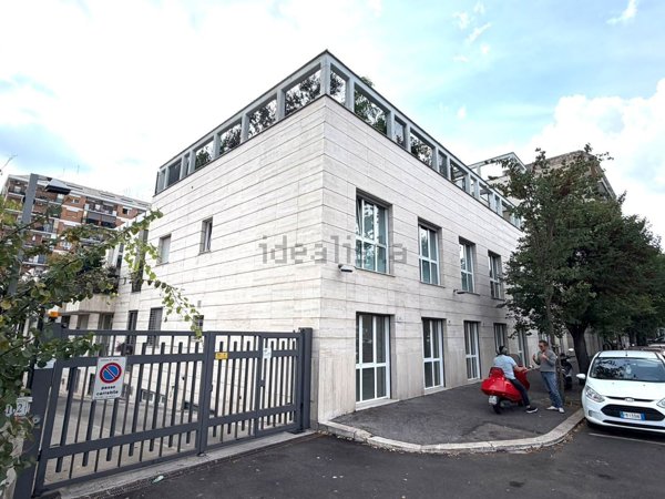 appartamento in vendita a Roma in zona Portuense