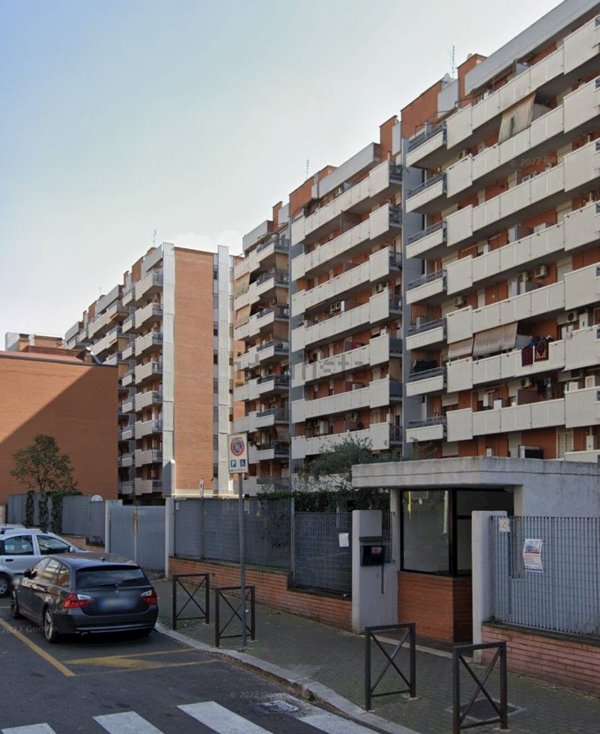 appartamento in vendita a Roma in zona Osteria del Curato