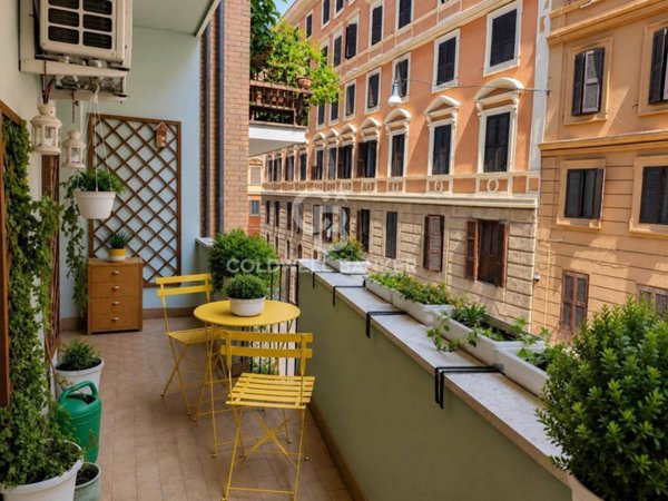 appartamento in vendita a Roma in zona Trastevere