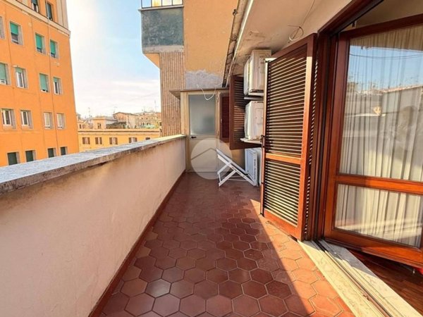 appartamento in vendita a Roma in zona Tuscolano