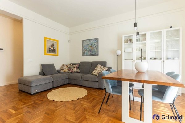appartamento in vendita a Roma in zona Ardeatino