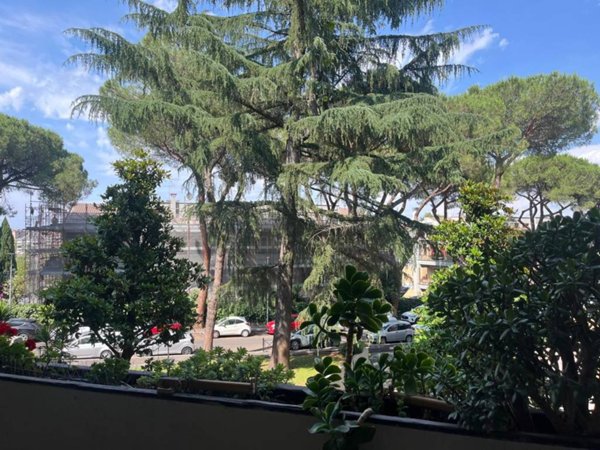 appartamento in vendita a Roma in zona Mostacciano