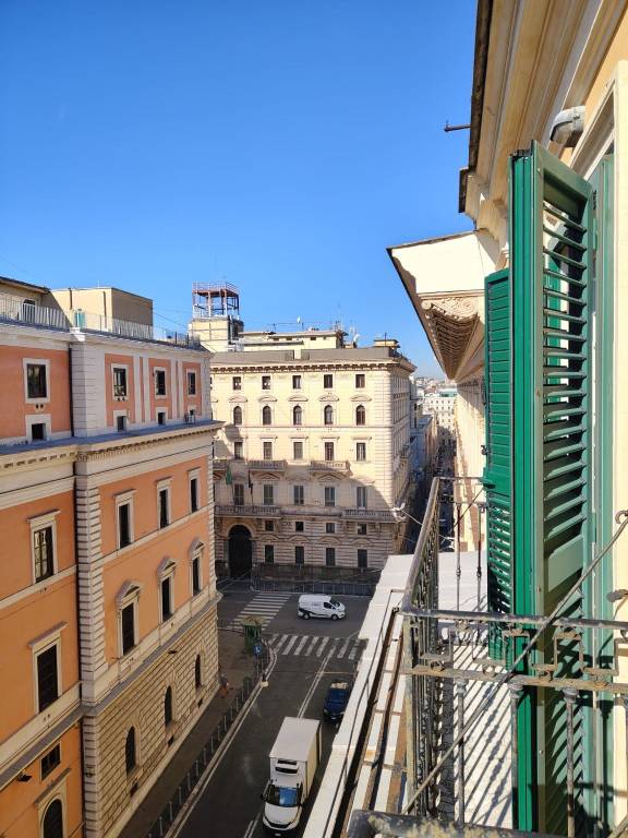 appartamento in vendita a Roma in zona Castro Pretorio