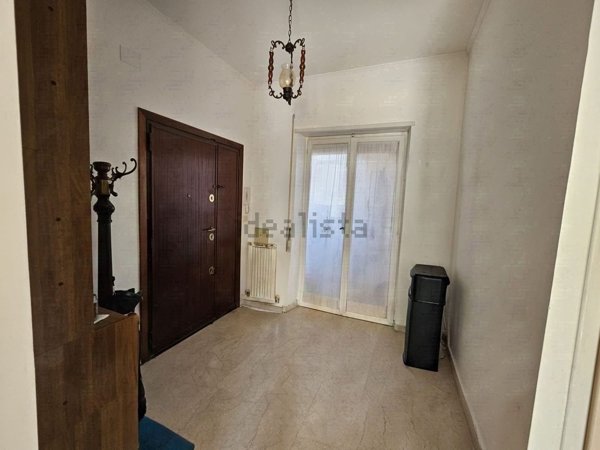 appartamento in vendita a Roma in zona Ostiense