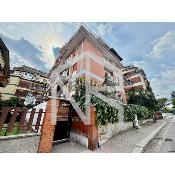 appartamento in vendita a Roma in zona Torre Maura