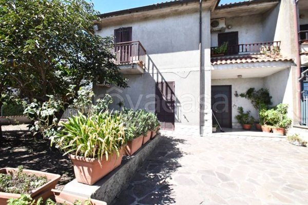 casa indipendente in vendita a Roma