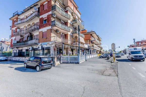 appartamento in vendita a Roma in zona Colle Prenestino