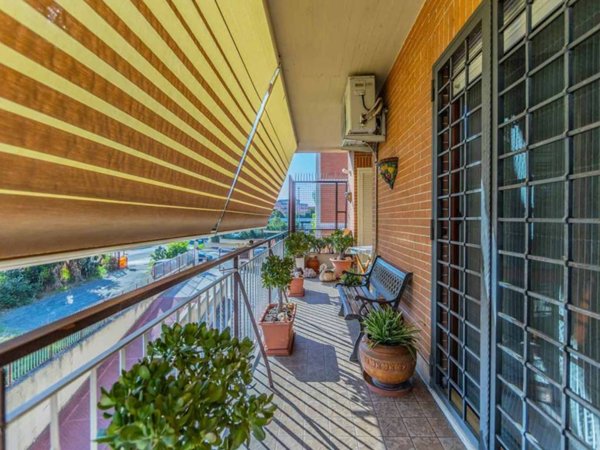 appartamento in vendita a Roma in zona Torre Maura