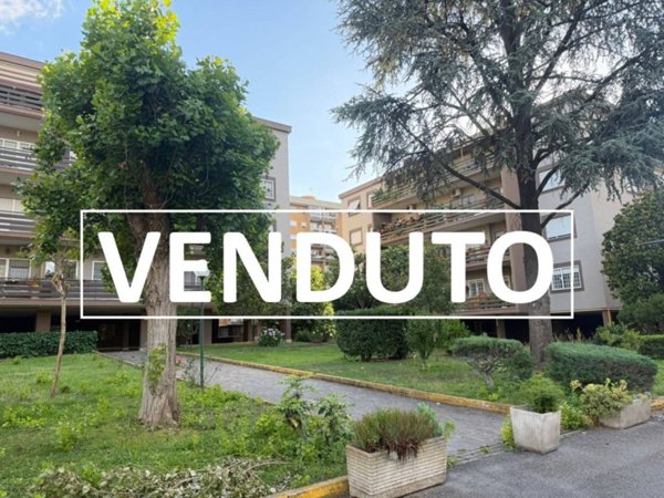 appartamento in vendita a Roma in zona Cinecittà