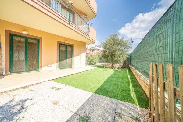 appartamento in vendita a Roma in zona Castelverde