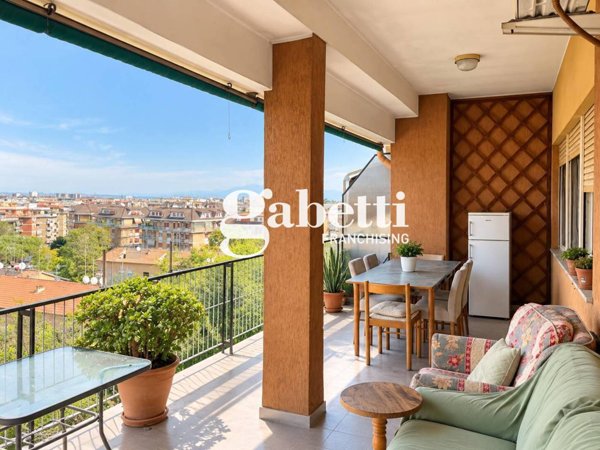 appartamento in vendita a Roma in zona Collatino