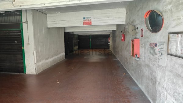 box auto in vendita a Roma