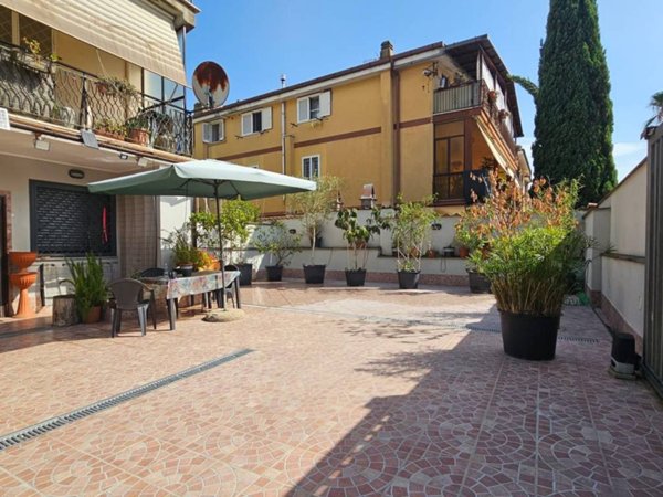 appartamento in vendita a Roma in zona Acilia