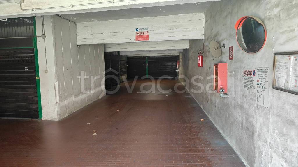 box auto in vendita a Roma